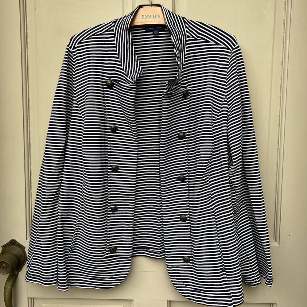 NWOT Tommy Hilfiger navy blue and white knit jacket with buttons